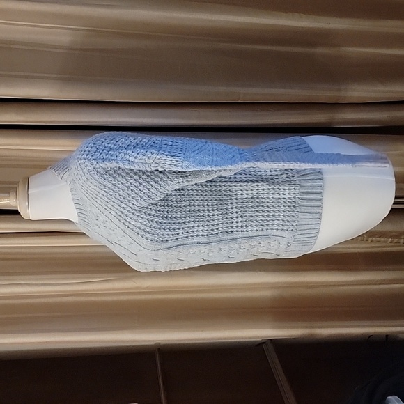 Time and Tru Cable Knit Crew Neck Sweater Size 4-6 - Picture 3 of 7